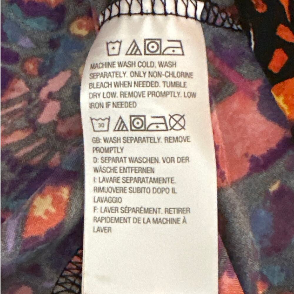 Attitudes by Renee Como Jersey Multicolor Abstract Stained Glass Tunic Top 1X - Picture 9 of 11